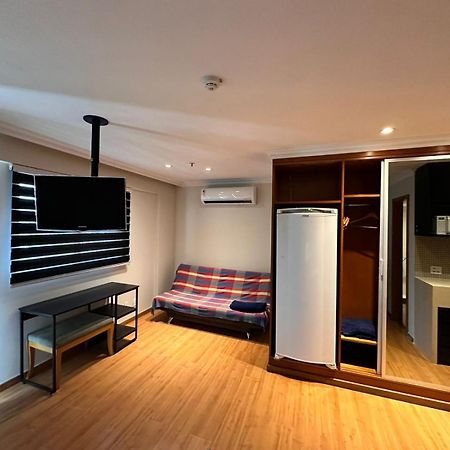 Barra Da Tijuca - 508 - De Frente Para Maravilhosa Piscina - Estacionamento Gratuito - Academia Comphania Atletica - Balsa Para Praia Gratis - Microondas - Geladeira Grande - Recepcao 24Horas - Wi-Fi - Com Pia Río de Janeiro Exterior foto