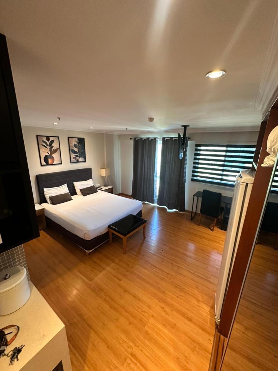 Barra Da Tijuca - 508 - De Frente Para Maravilhosa Piscina - Estacionamento Gratuito - Academia Comphania Atletica - Balsa Para Praia Gratis - Microondas - Geladeira Grande - Recepcao 24Horas - Wi-Fi - Com Pia Río de Janeiro Exterior foto